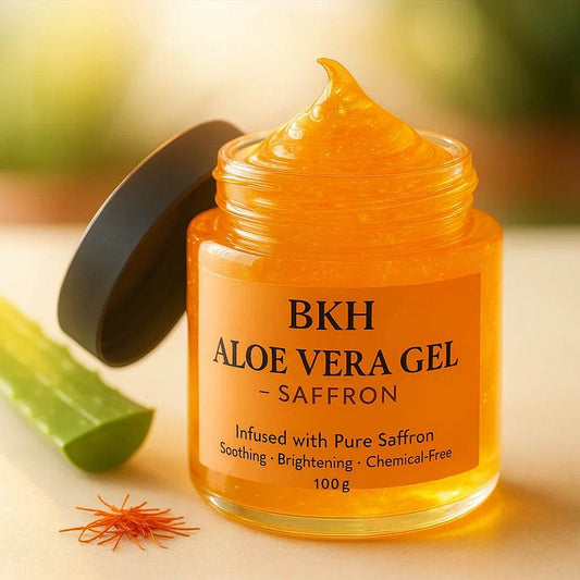 BKH Aloe Vera Gel Saffron jar with aloe vera leaf and saffron strands on a blurred natural background. Aloe vera Gel - Saffron 1+1 - BKH Organics